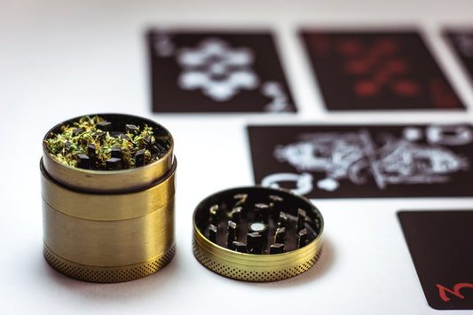 Best Finishing Weed Grinder for a Super Fine Grind - ZAM Grinders